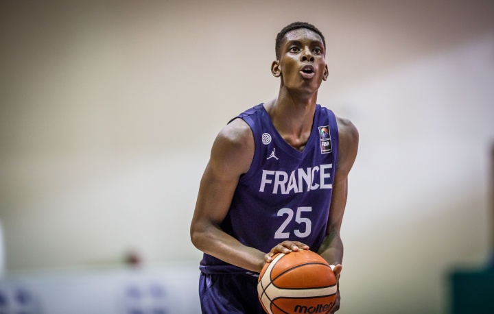 当初是你要裁我~法国男篮欧锦赛内线告急重召迪亚巴特 被后者拒绝